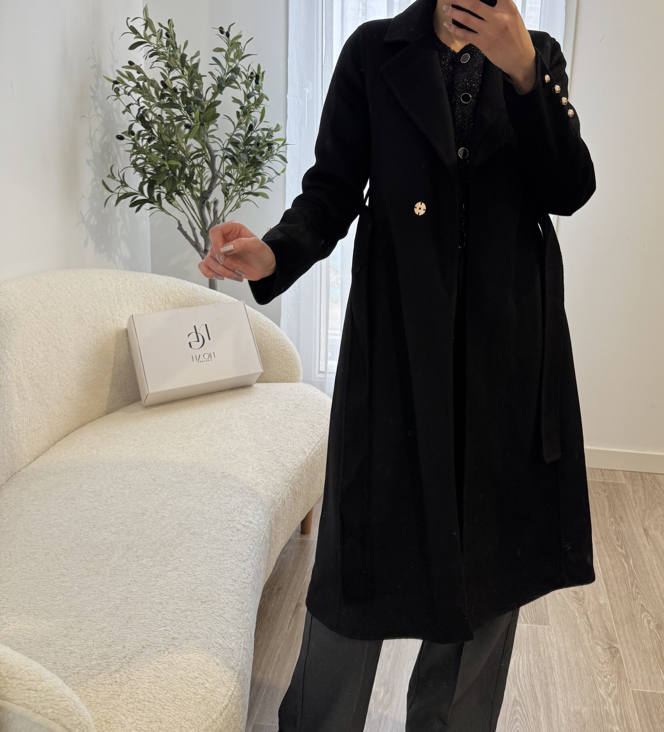Manteau Noir En Laine – Image 3