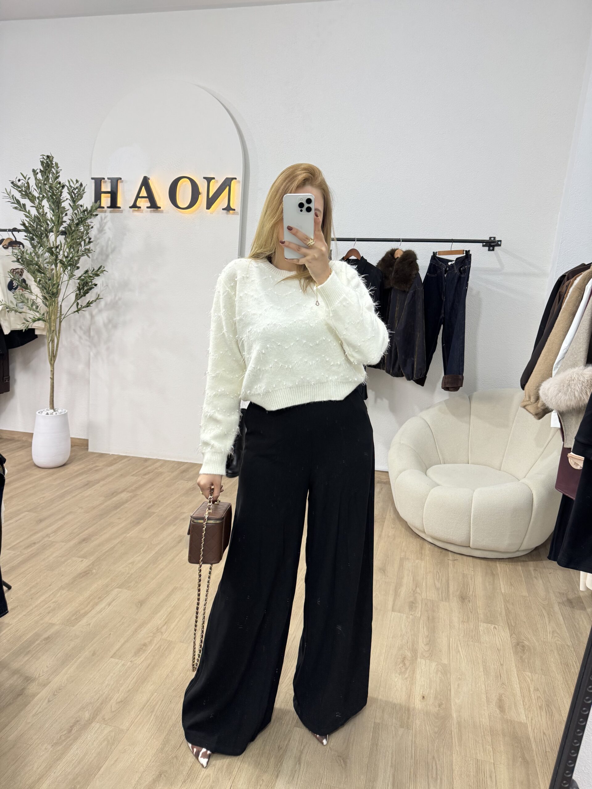 Pull Blanc Neige – Image 7