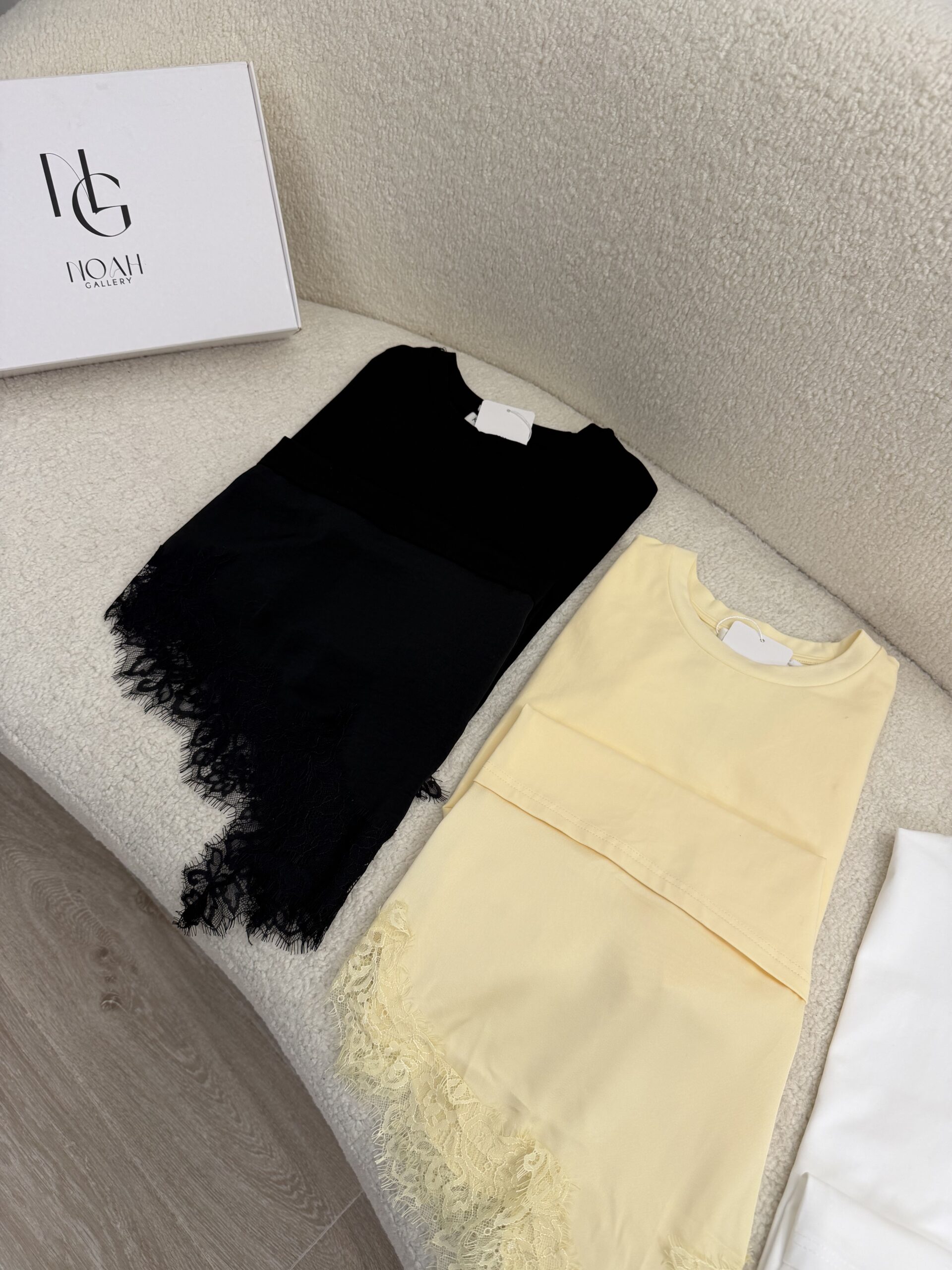 Pull t-shirt dentelle – Image 9