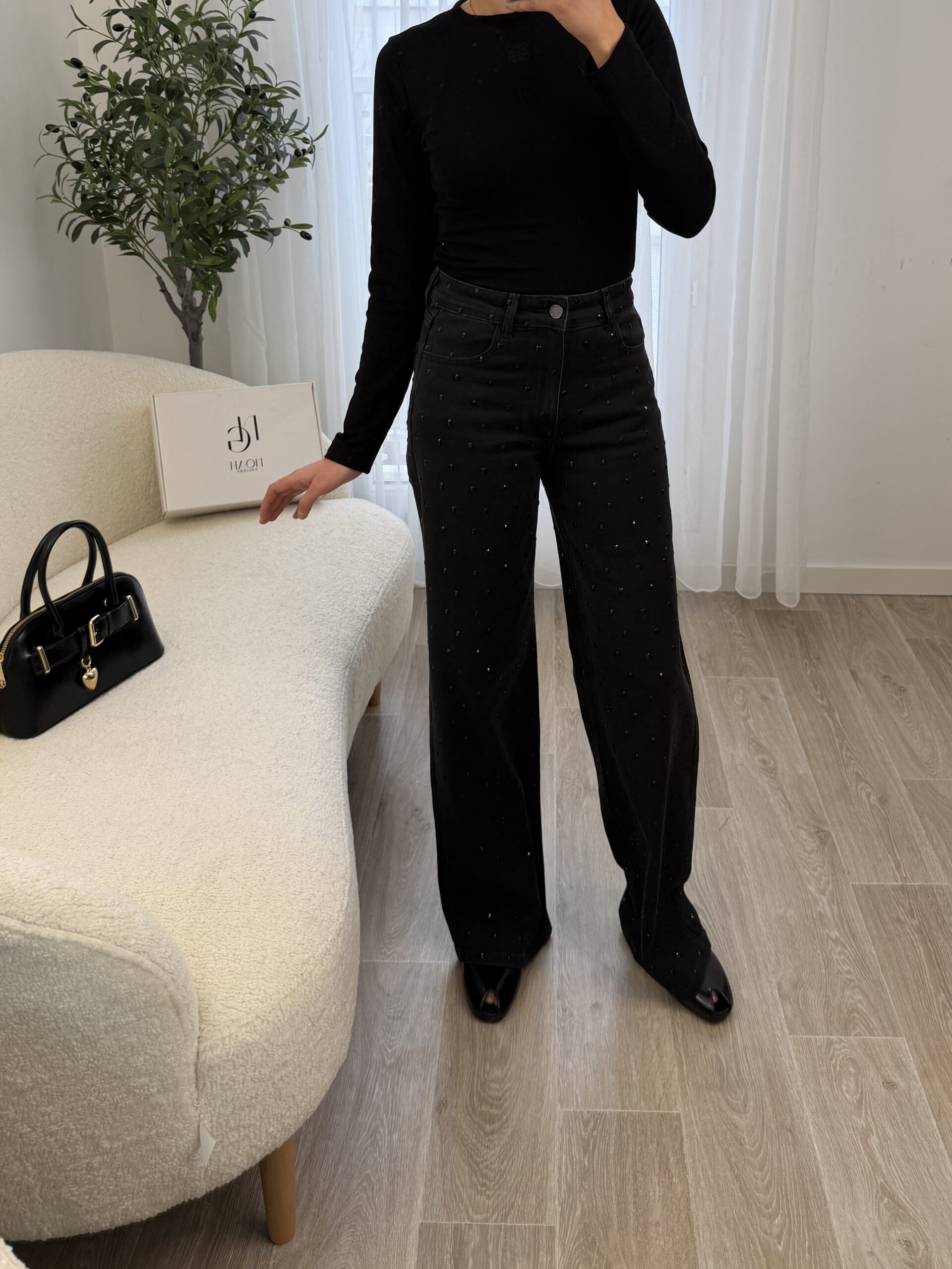 Jean Black Crystal – Image 11