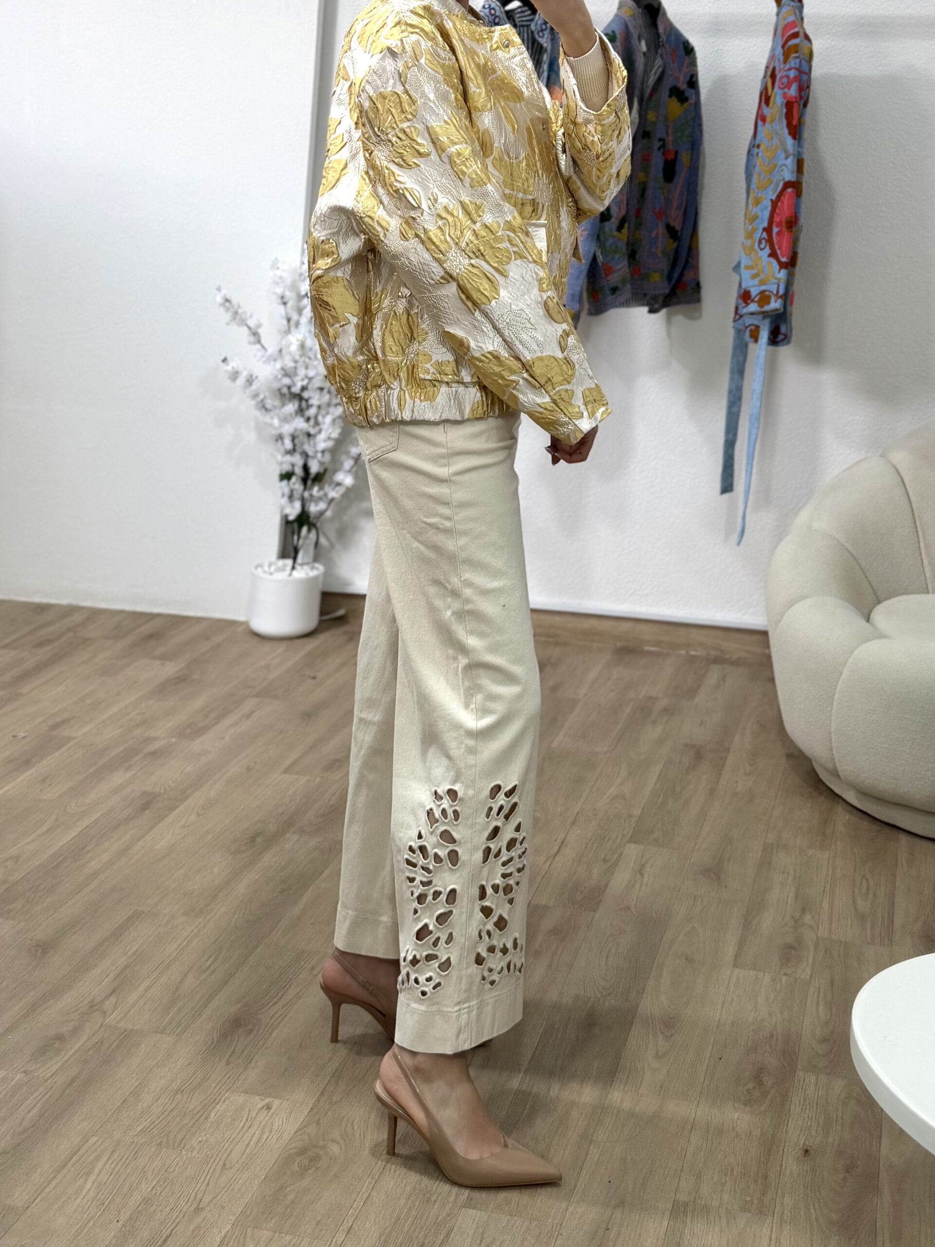 Veste Jacquard Dorée Fleurie – Image 3
