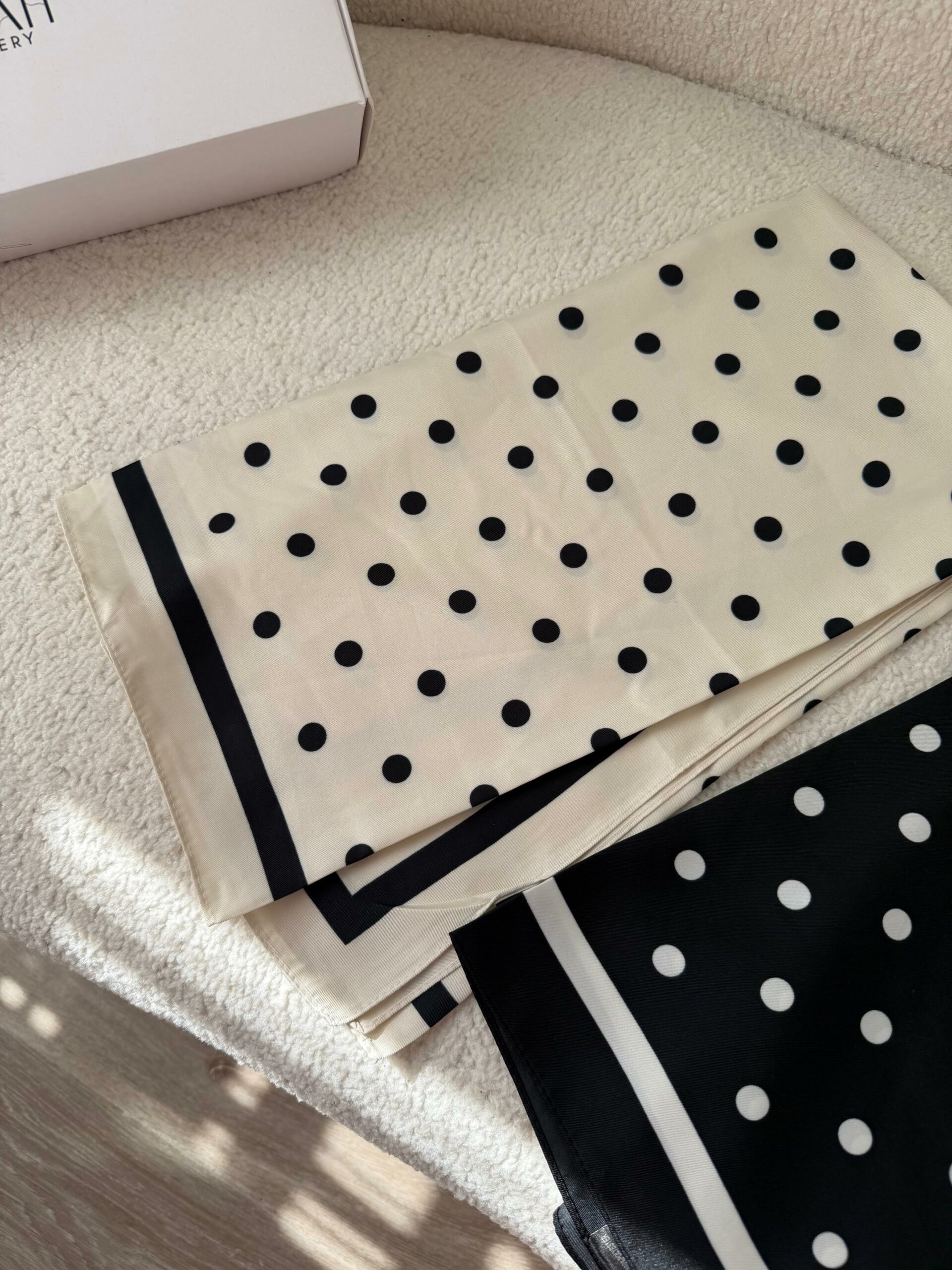 Foulard Pois Chic – Image 6