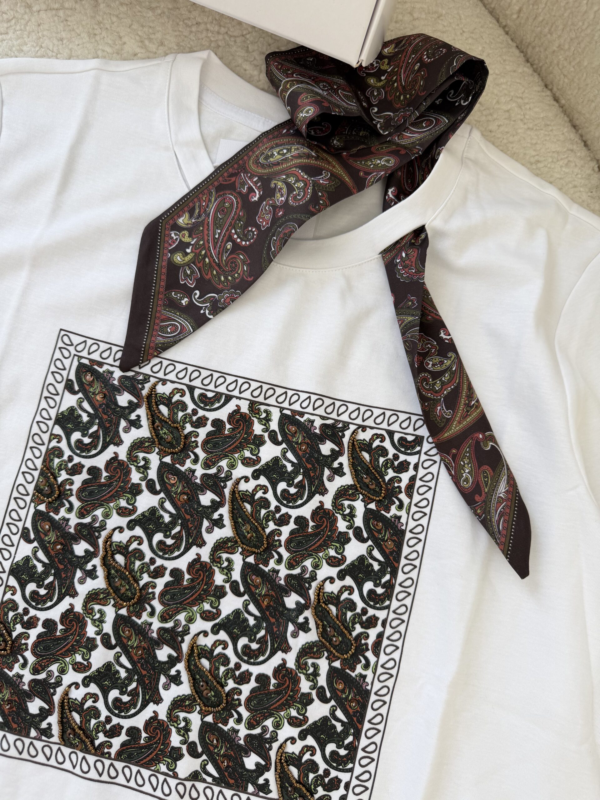 Pull Foulard Chic – Image 4