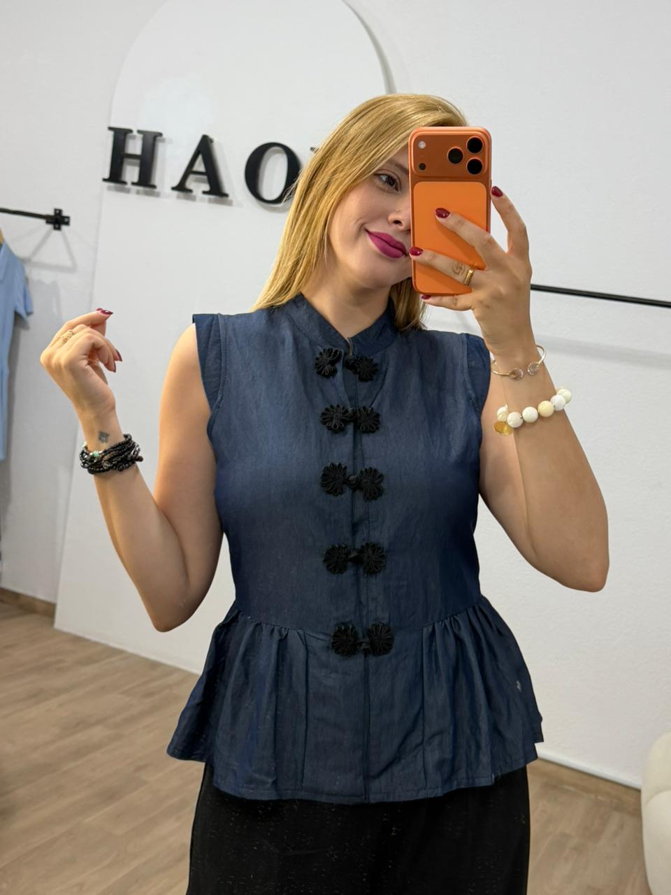 Haut Élégance Contrastée – Image 10